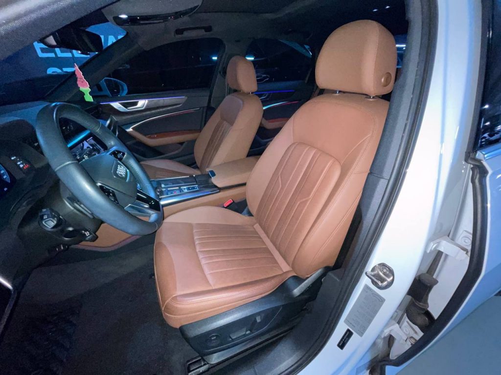 Audi A6 (C8) 40 TDI Quattro Premium