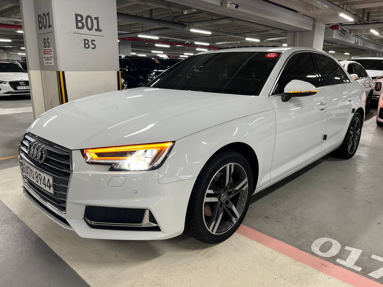 Audi A4 (B9) 40TFSI Premium