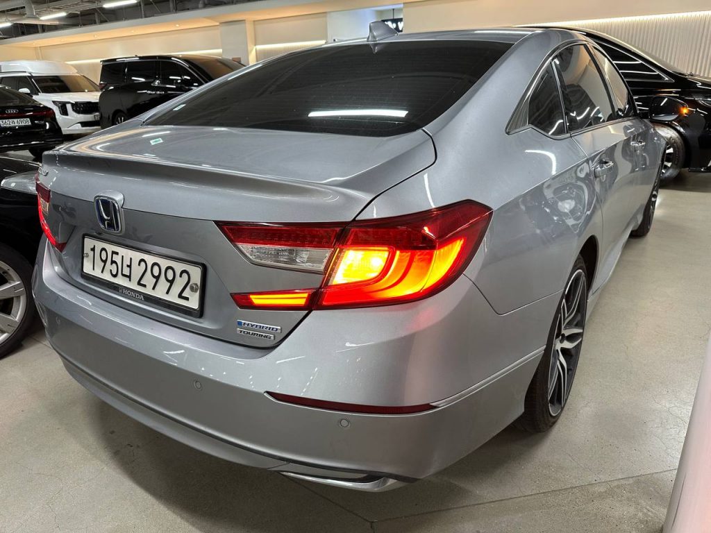 Honda Accord 10gen 2.0 Hybrid Touring