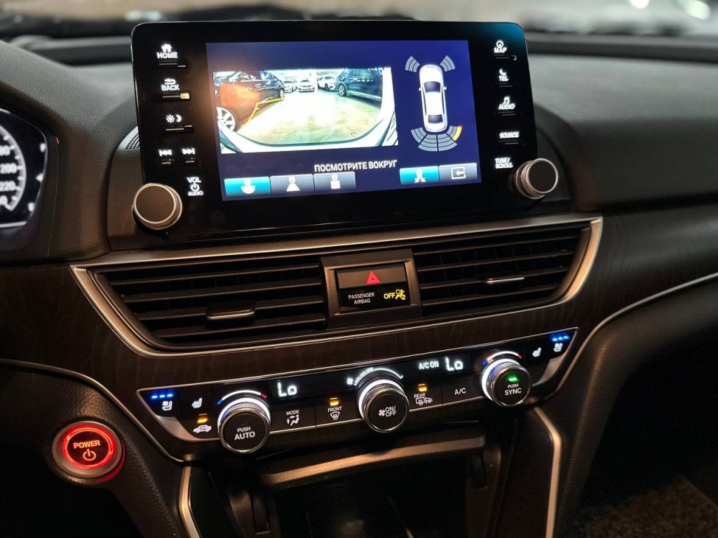 Honda Accord 10gen 2.0 Hybrid Touring