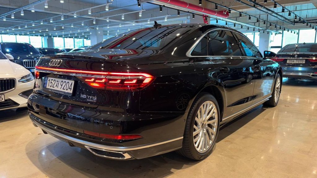 Audi A8 (D5) 55 TFSI Quattro Premium LWB