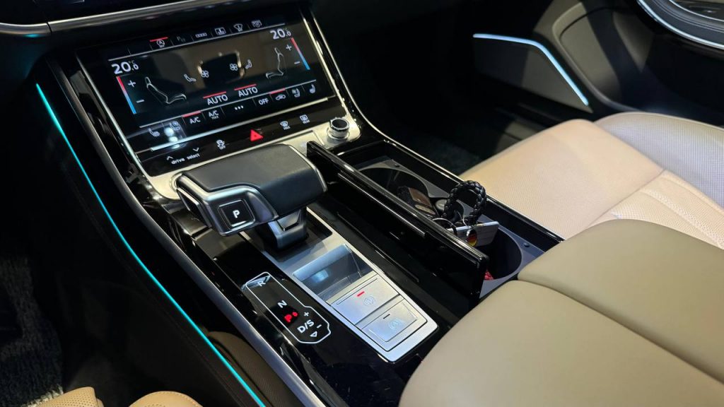 Audi A8 (D5) 55 TFSI Quattro Premium LWB