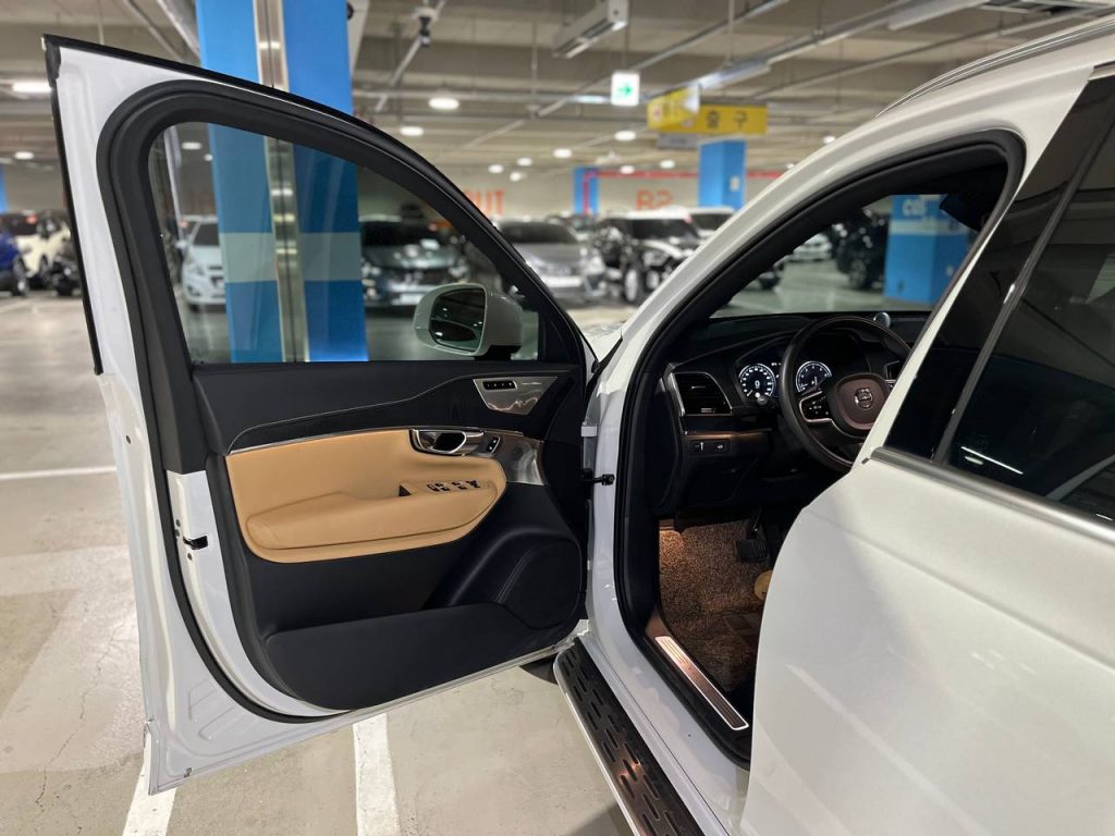Volvo XC90 2gen B6 Inscription