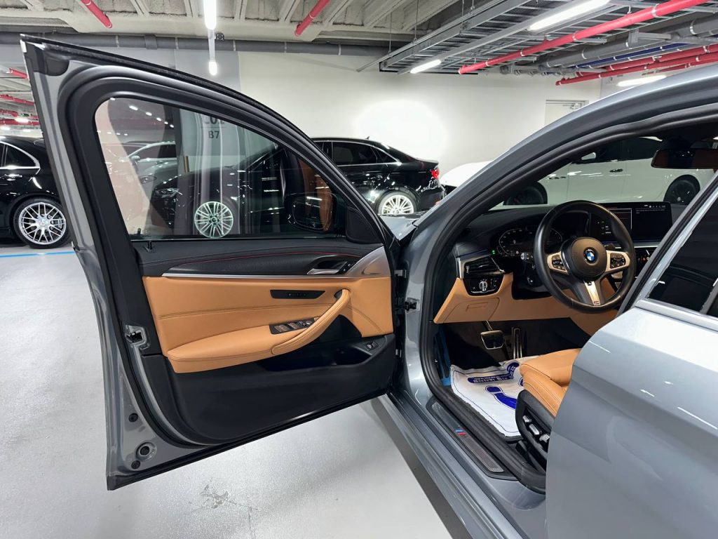 BMW 5 Series (G30) 520i M Sport