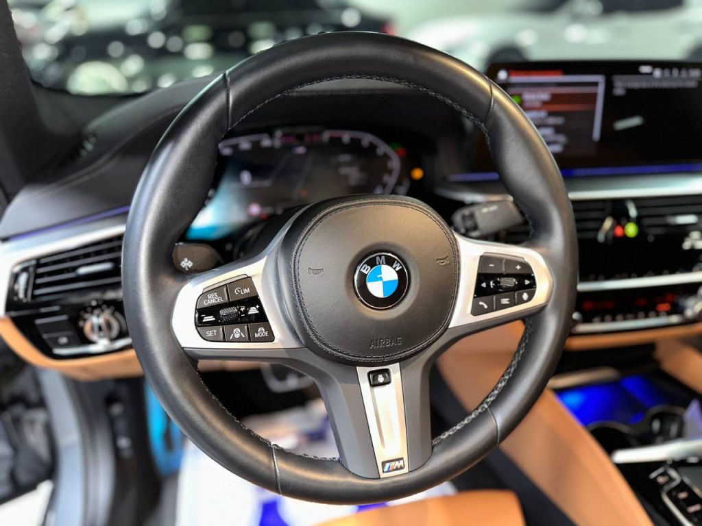 BMW 5 Series (G30) 520i M Sport