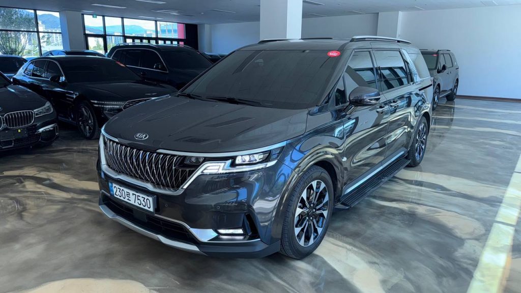 Kia Carnival 4 gen. 7-seater Noblesse