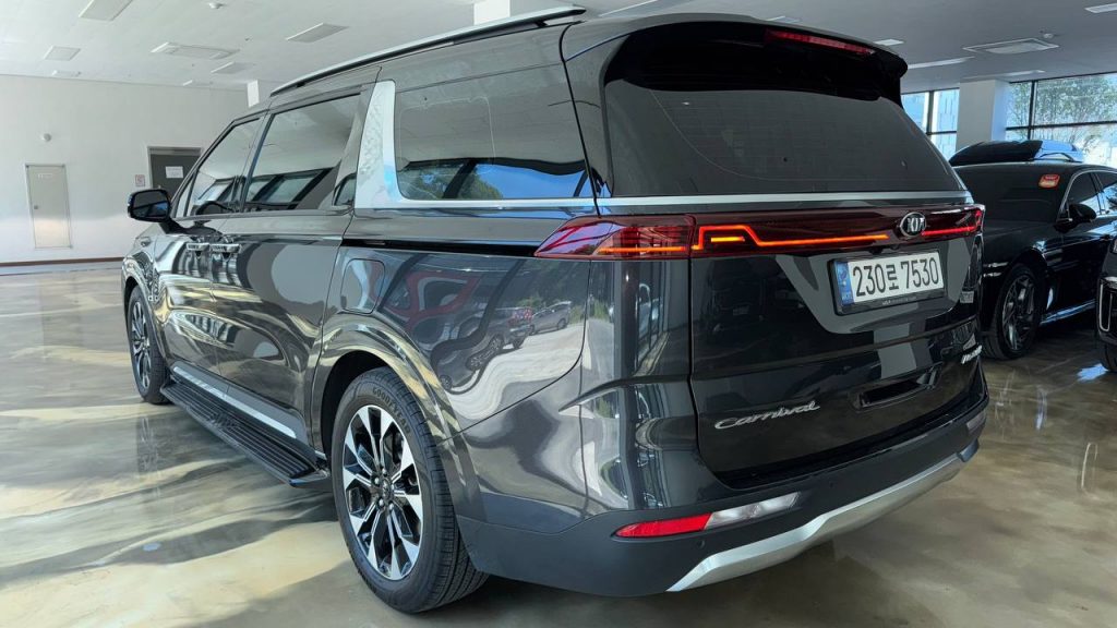 Kia Carnival 4 gen. 7-seater Noblesse