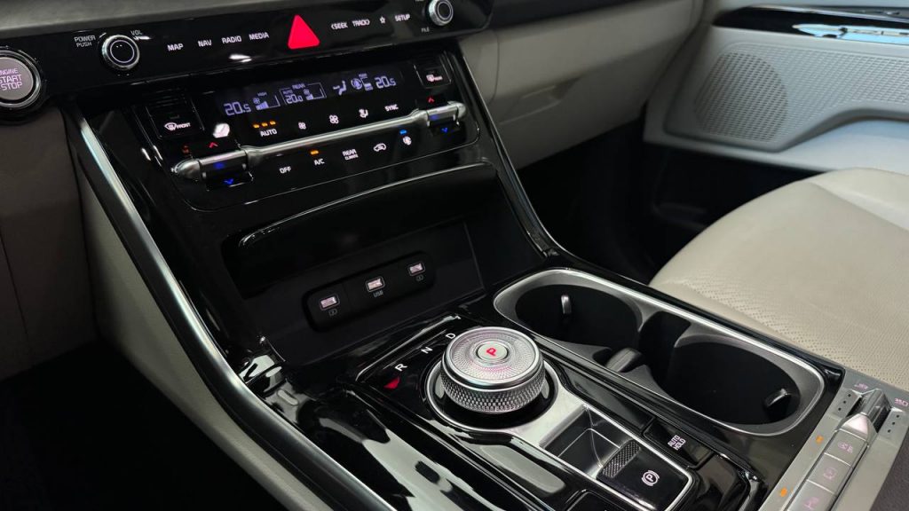 Kia Carnival 4 gen. 7-seater Noblesse