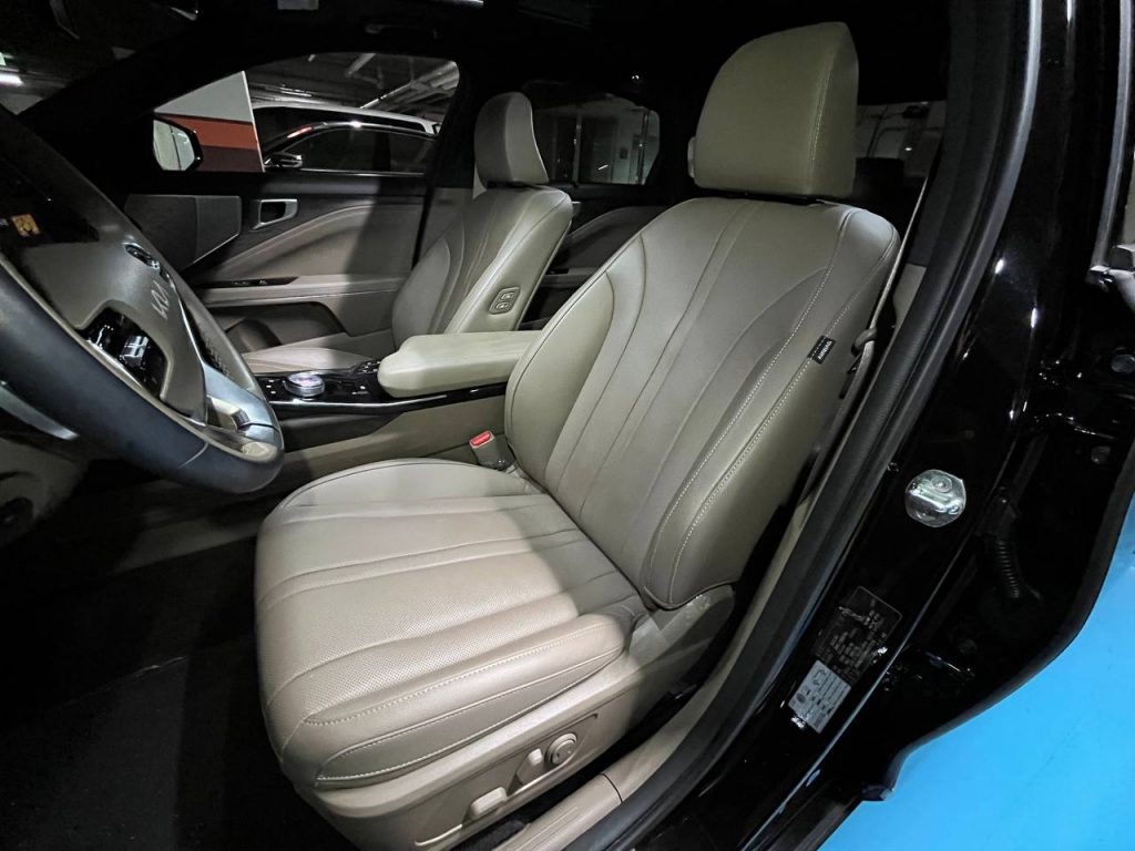 Kia K8 2.52WD Noblesse