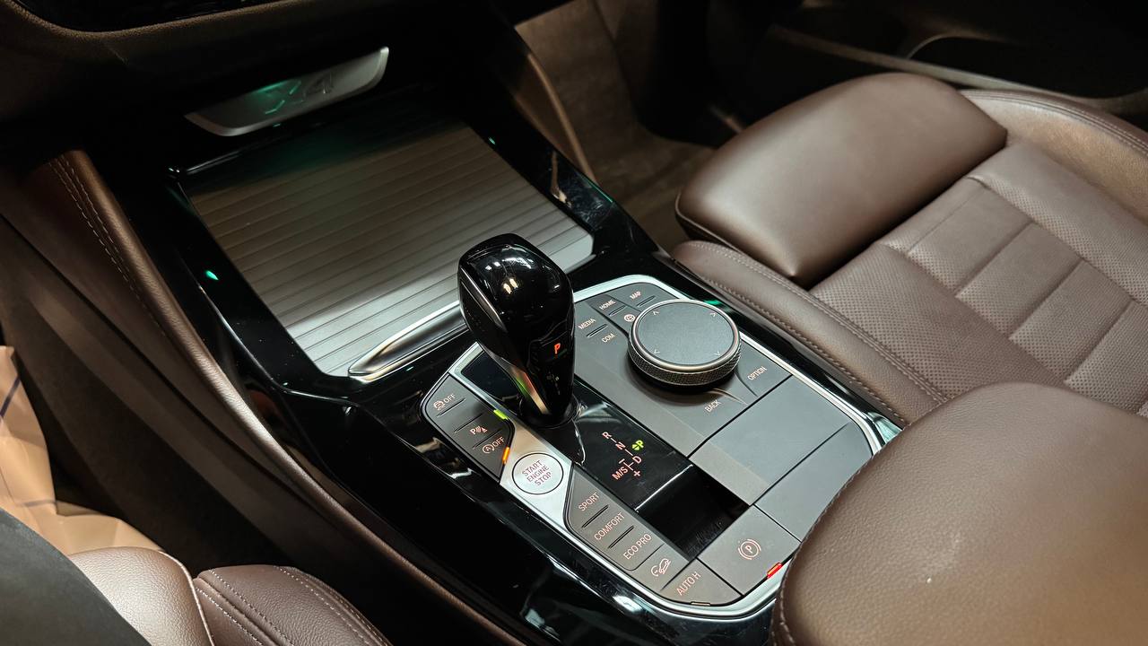 photo_2933@11-08-2025_04-59-30