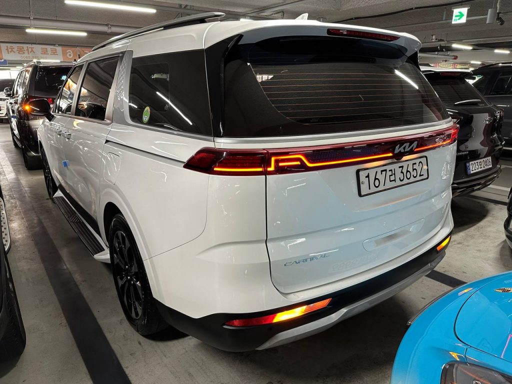 Kia Carnival 4 gen. 9-seater Prestige