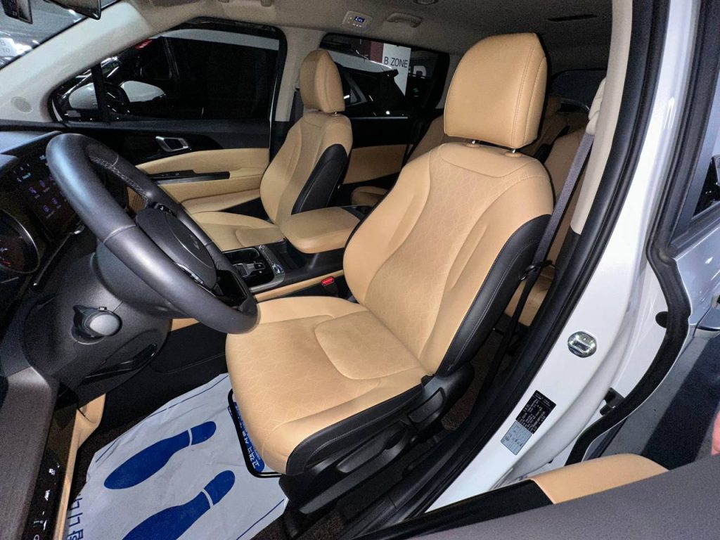 Kia Carnival 4 gen. 9-seater Prestige