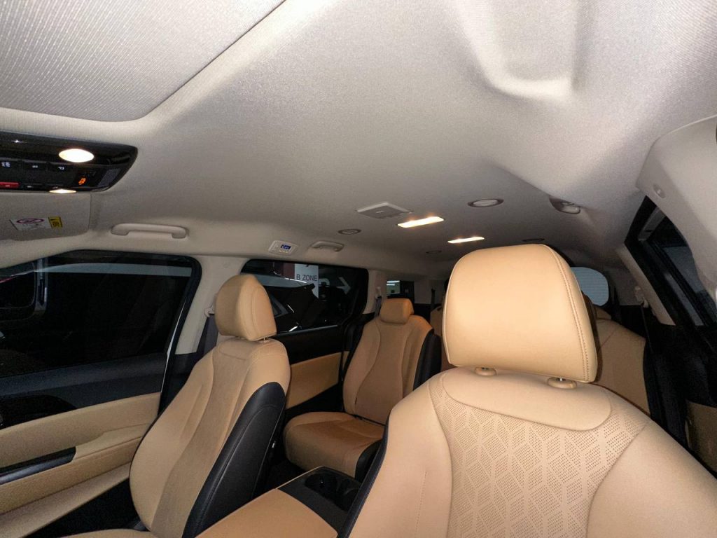 Kia Carnival 4 gen. 9-seater Prestige