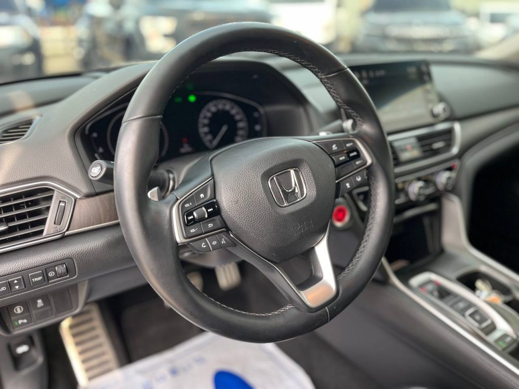 Honda Accord 2.0 Turbo Sport