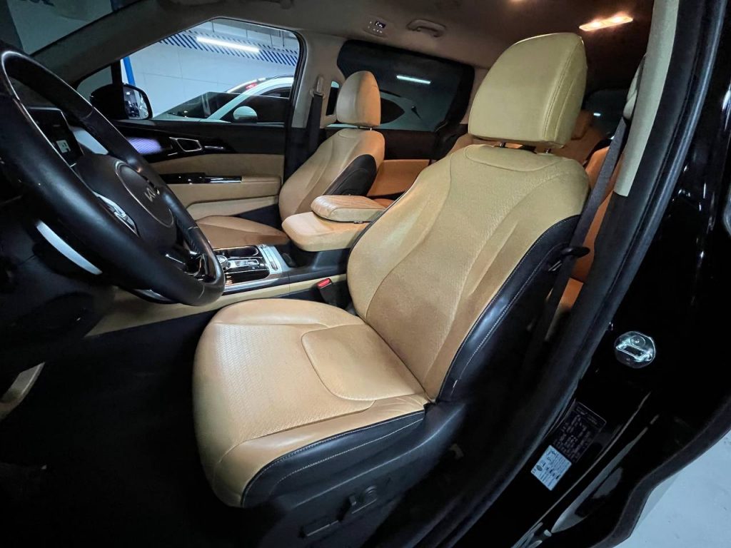 Kia Carnival 4 gen. 9-seater Signature