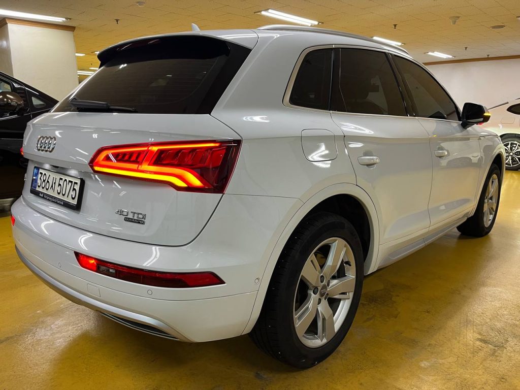 Audi Q5 (FY) 40TDI Quattro Premium