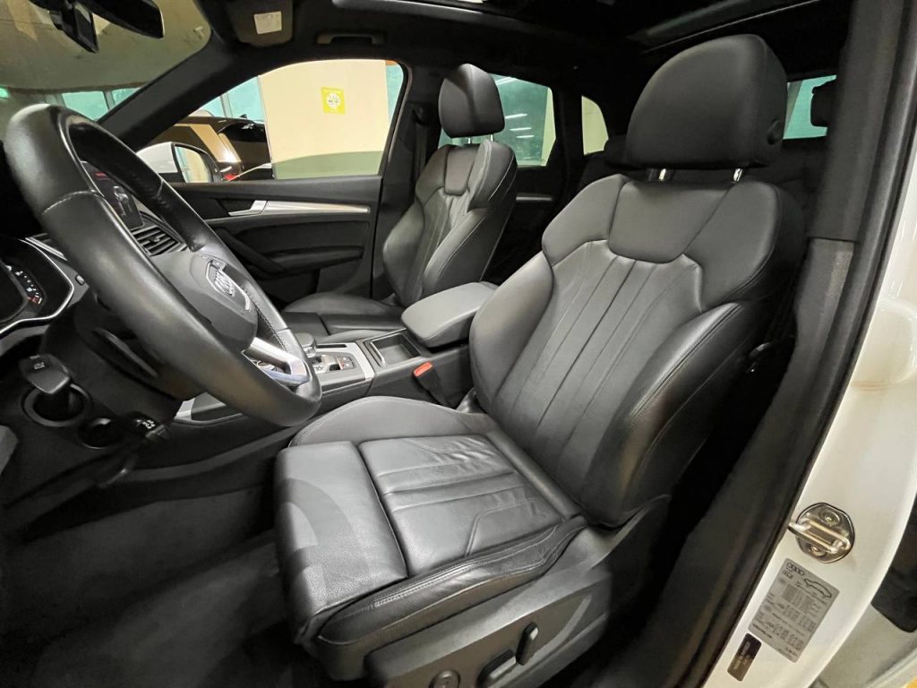 Audi Q5 (FY) 40TDI Quattro Premium