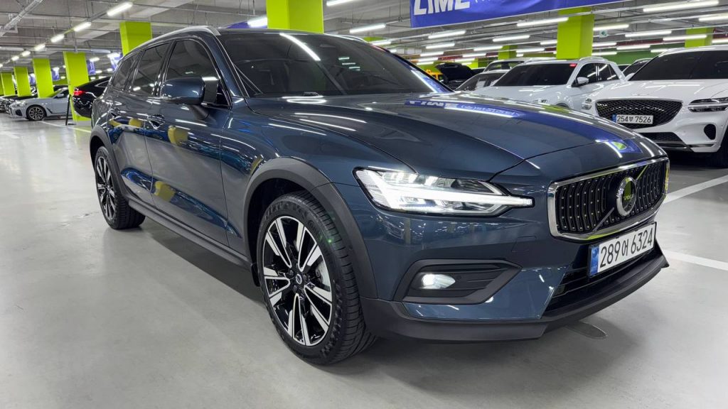 Volvo V60 Cross Country B5 Ultimate AWD