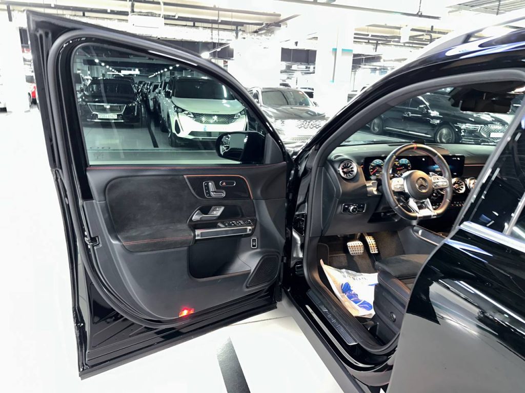 Mercedes Benz GLB-class X247 AMG GLB35 4MATIC