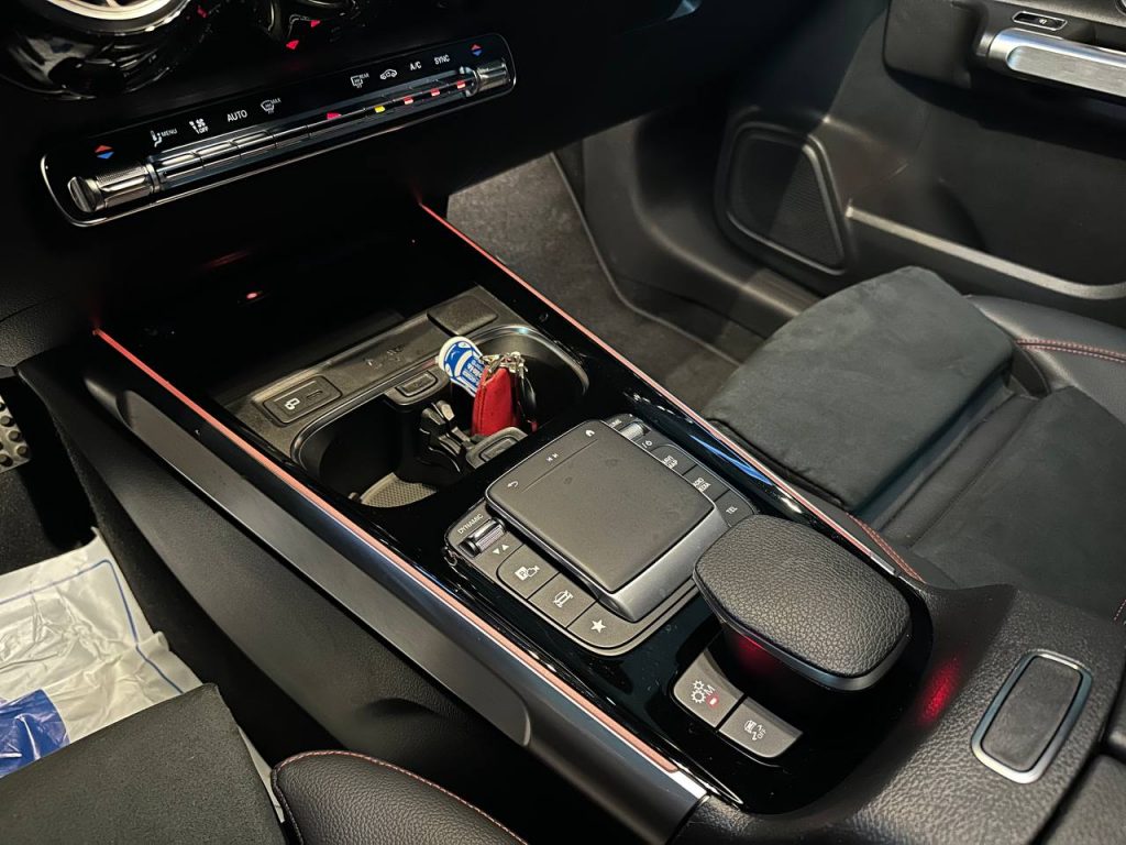 Mercedes Benz GLB-class X247 AMG GLB35 4MATIC