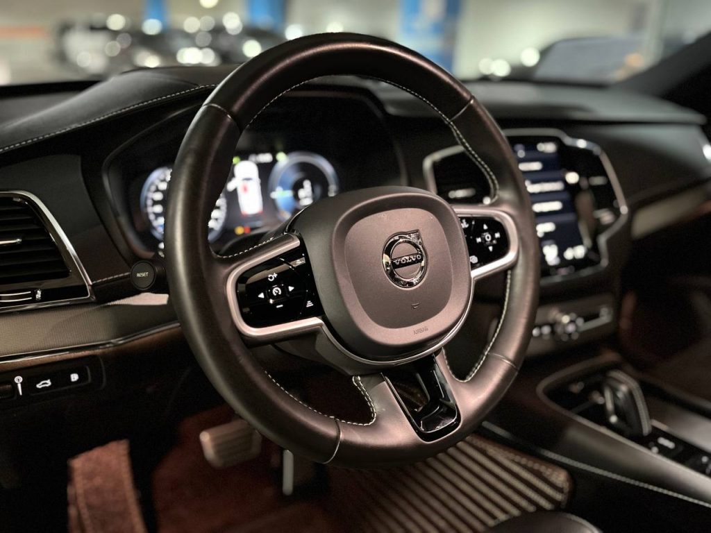 Volvo XC90 2gen T8 R-Design HEV