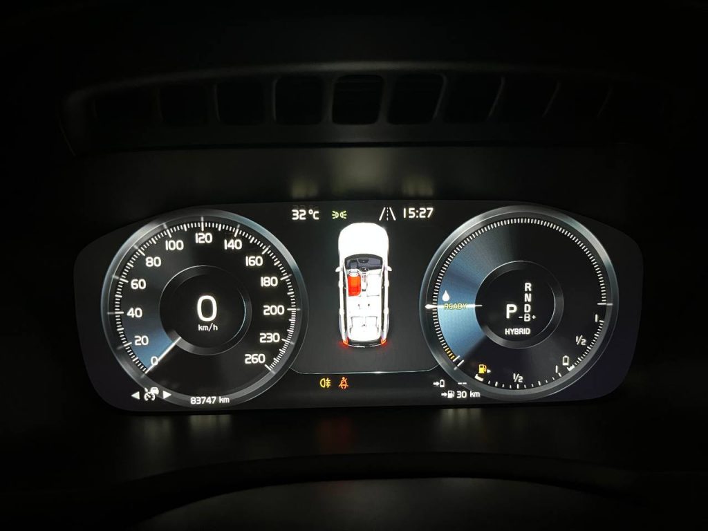 Volvo XC90 2gen T8 R-Design HEV