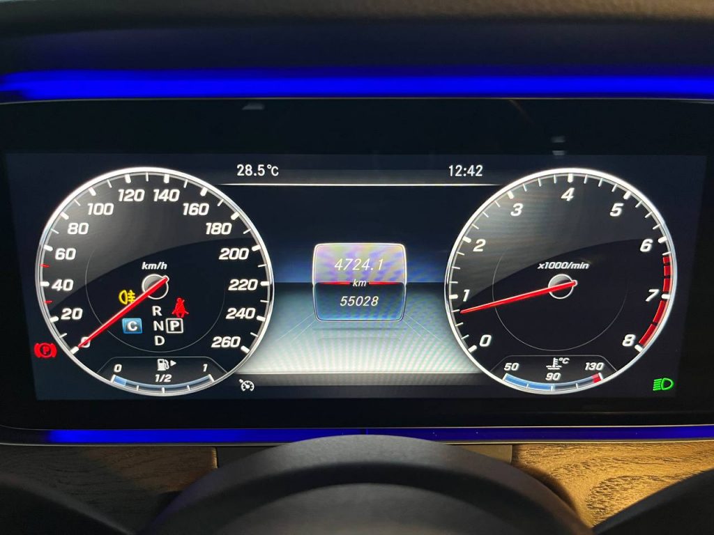 Mercedes Benz E-class W213 E300 4MATIC Exclusive