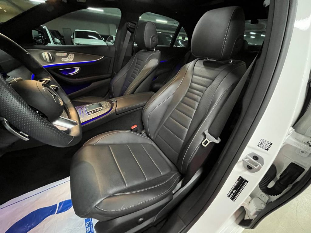Mercedes Benz E-class W213 E350 4MATIC AMG Line