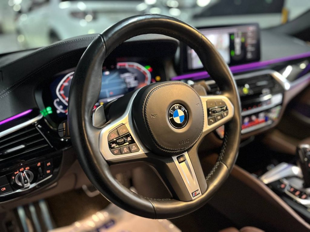 BMW (G30) 530i M Sport