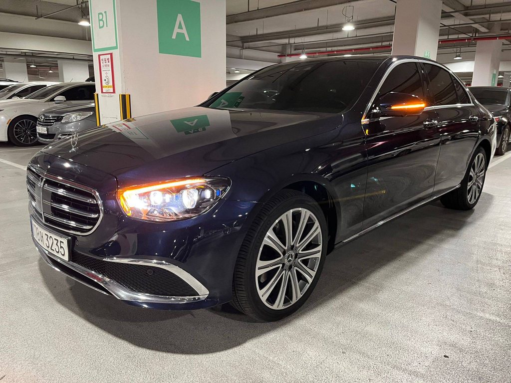 Mercedes Benz E-class W213 E350 4MATIC Exclusive