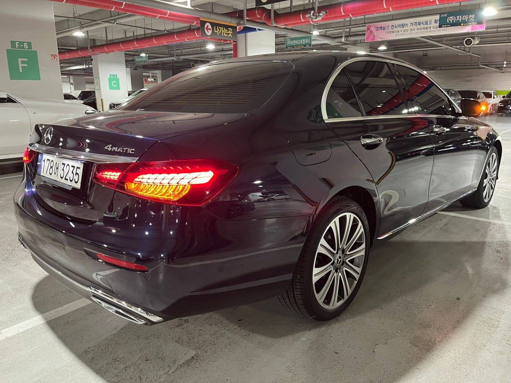 Mercedes Benz E-class W213 E350 4MATIC Exclusive