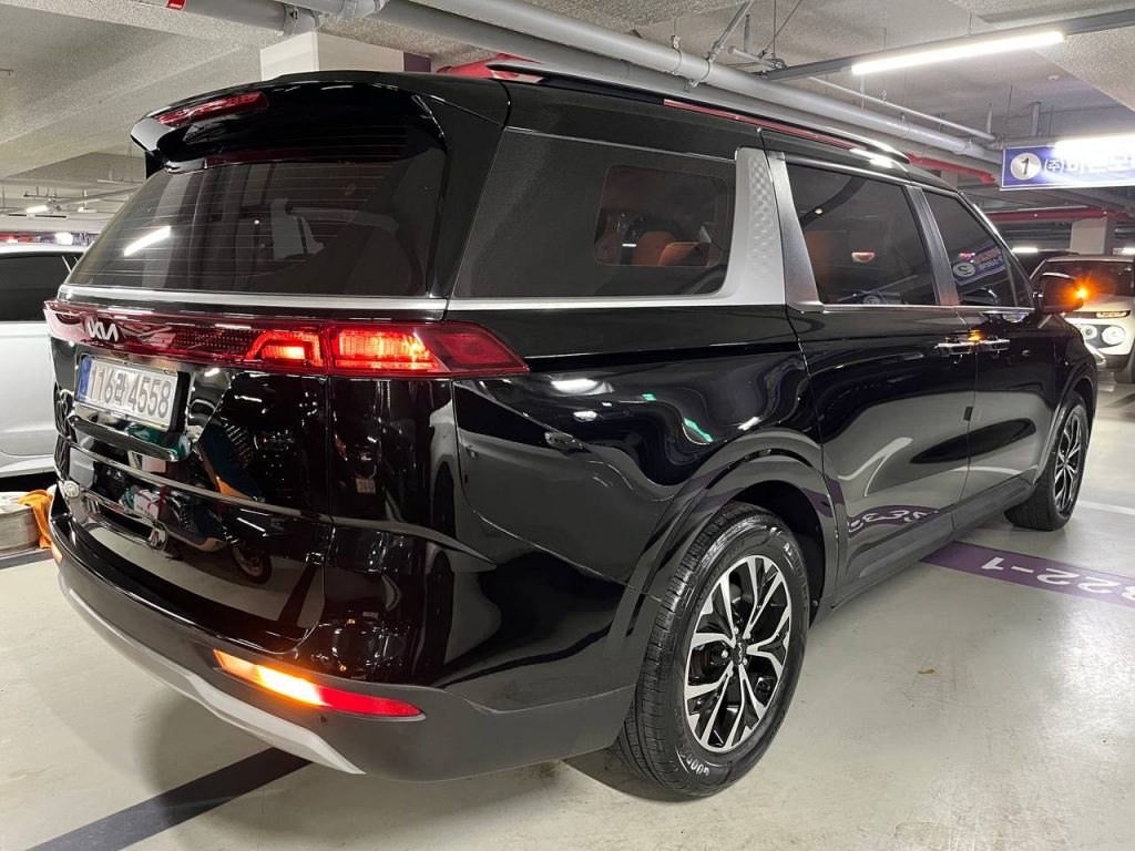 Kia Carnival 4 gen. 9-seater Prestige