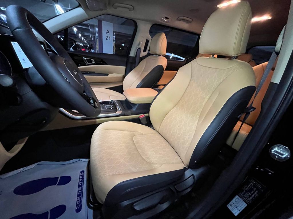 Kia Carnival 4 gen. 9-seater Prestige