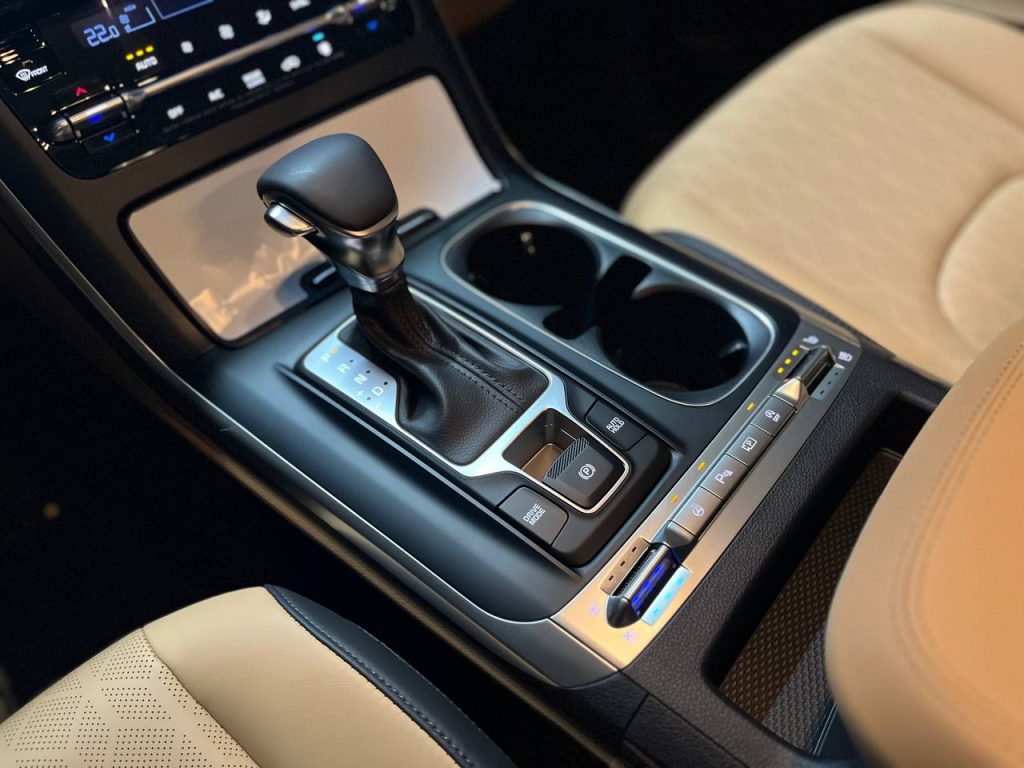 Kia Carnival 4 gen. 9-seater Prestige
