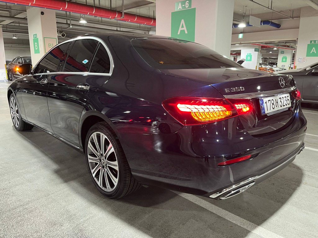 Mercedes Benz E-class W213 E350 4MATIC Exclusive