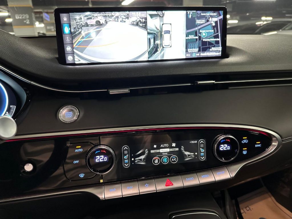 Genesis GV70 2.5T AWD