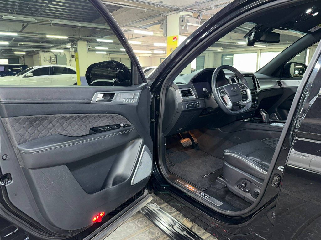 SsangYongAll New Rexton 2.2 4WD The Black