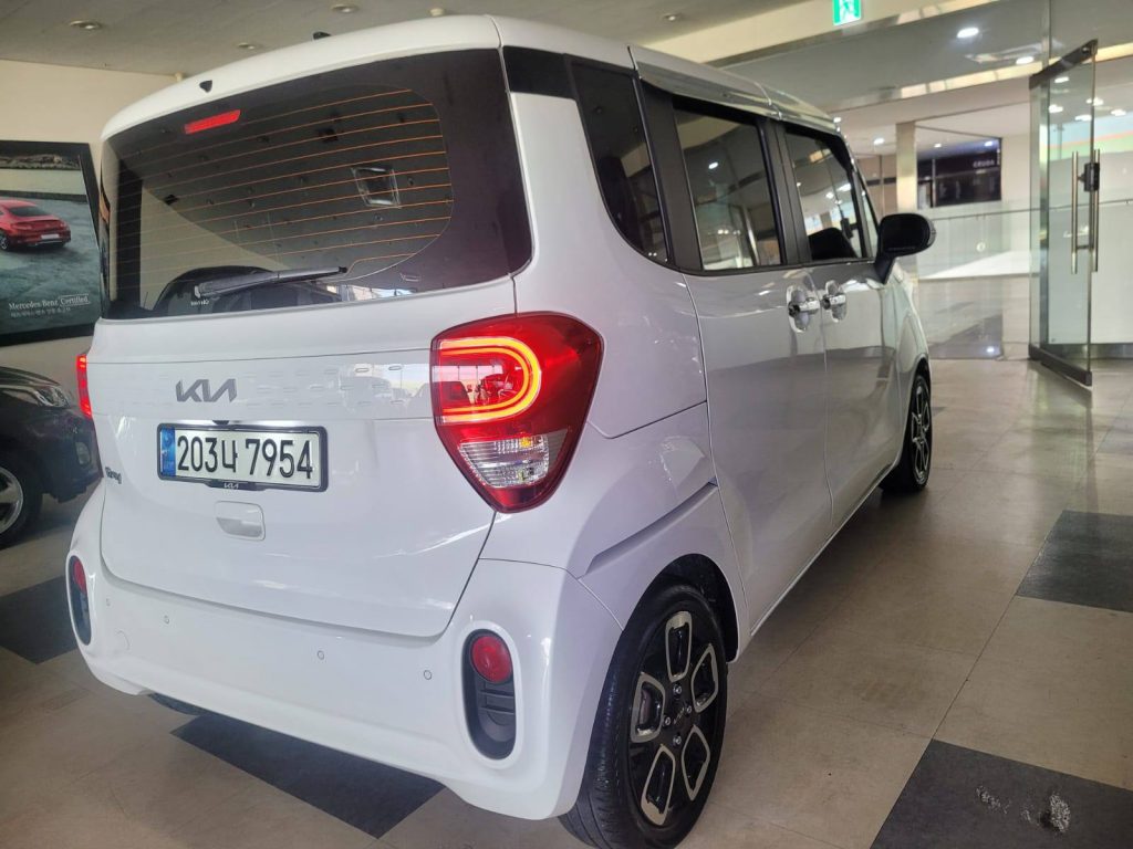 Kia The New Ray Signature