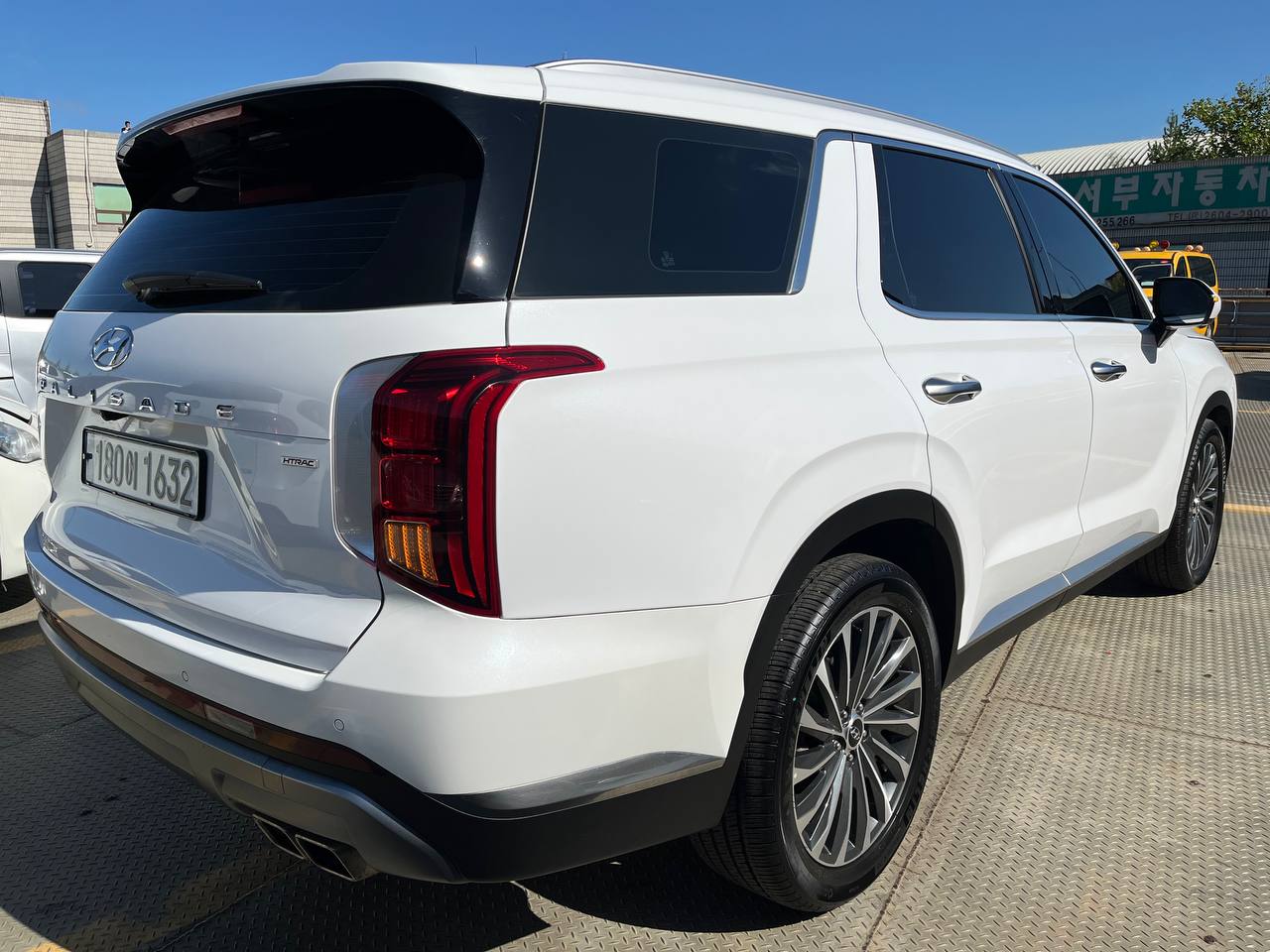 photo_2859@17-10-2025_06-59-01