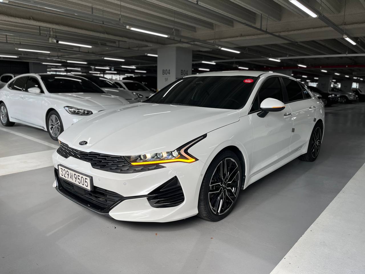 Kia K5 3gen 1.6 T Signature