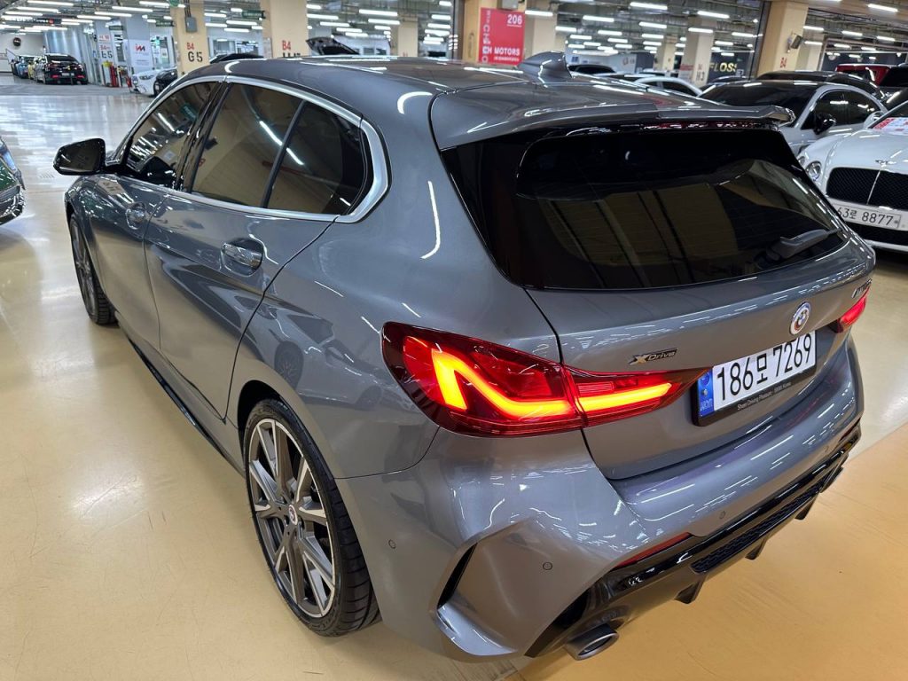 BMW 1 (F40) M135i xDrive