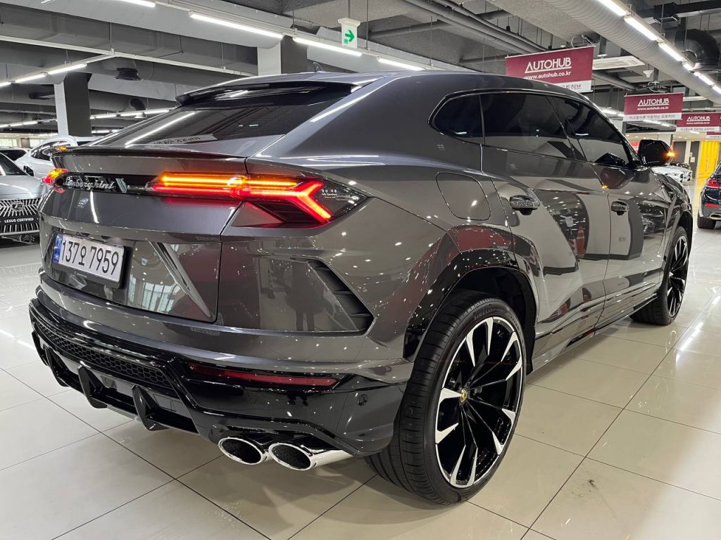 Lamborghini Urus 4.0 V8