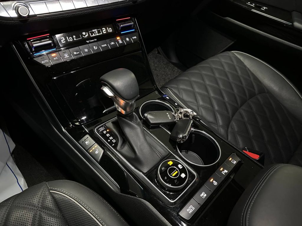 Kia Mohave The Master 3.0 4WD 6-seater Masters