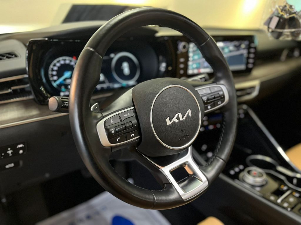 Kia K5 3gen 2.0 Noblesse