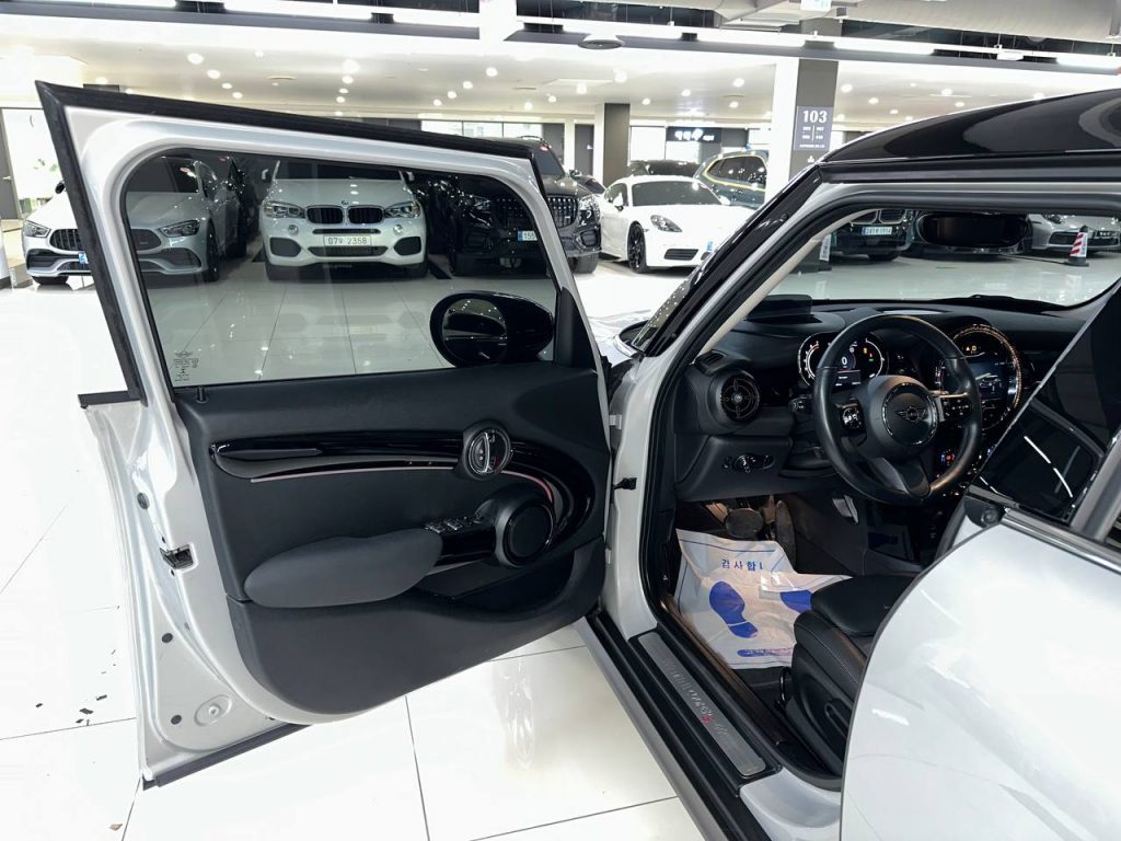 Mini Cooper S 5 Door Classic 3gen.