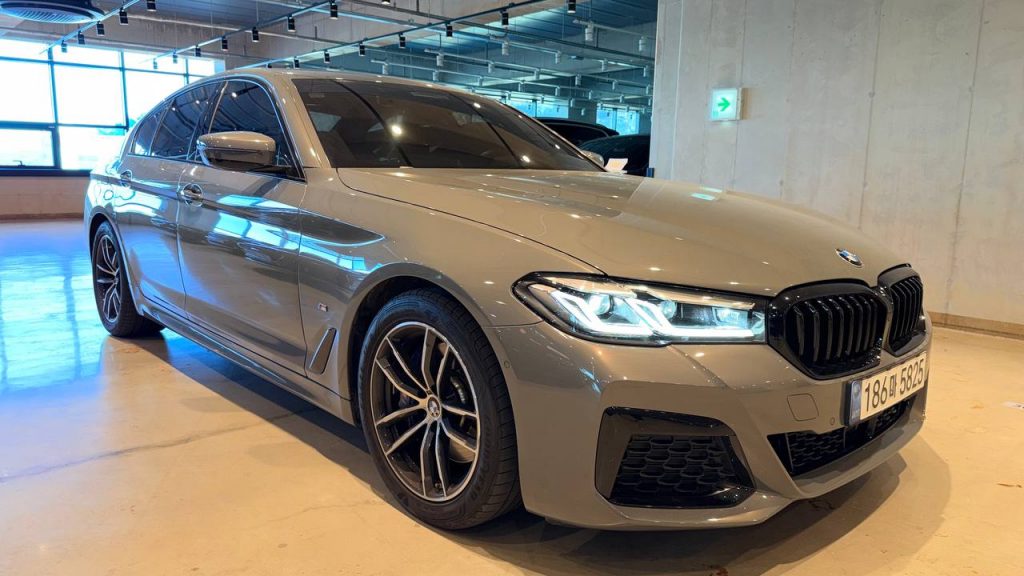 BMW (G30) 520i M Sport