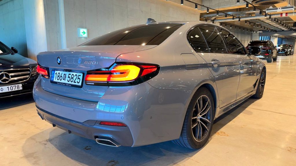 BMW (G30) 520i M Sport