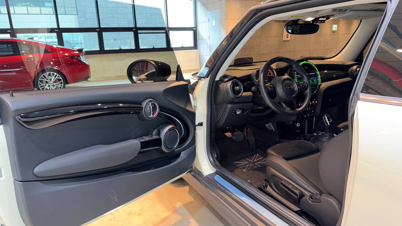 photo_71@26-11-2025_07-49-29