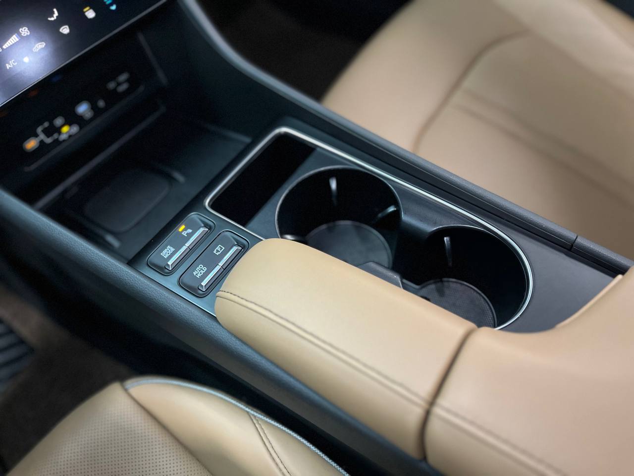 photo_12@10-12-2025_04-20-42