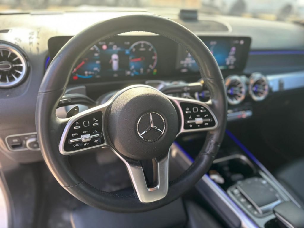 Mercedes Benz GLB-class X247 GLB 200d